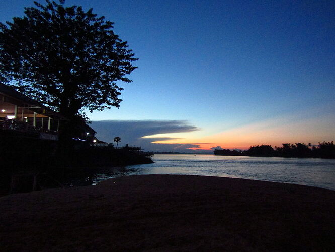 Du Sud au Nord, les milles couleurs du Laos - N-Gwen