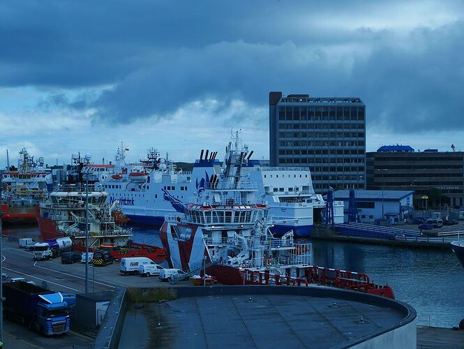 Re: 24 jours en Ecosse jusqu'aux îles Shetlands avec 2 chiens - Zoune