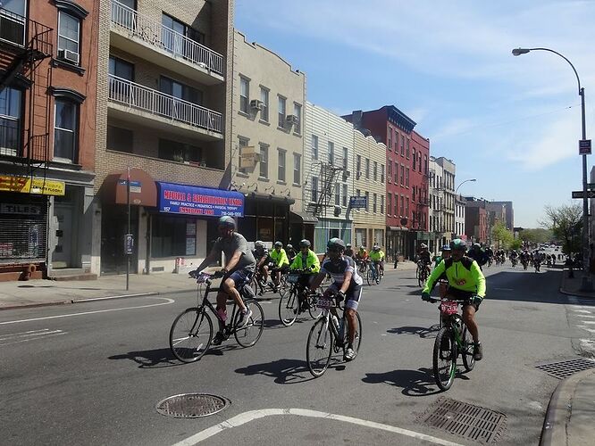 Re: FIVE Borough Bike Tour  - sourisgrise