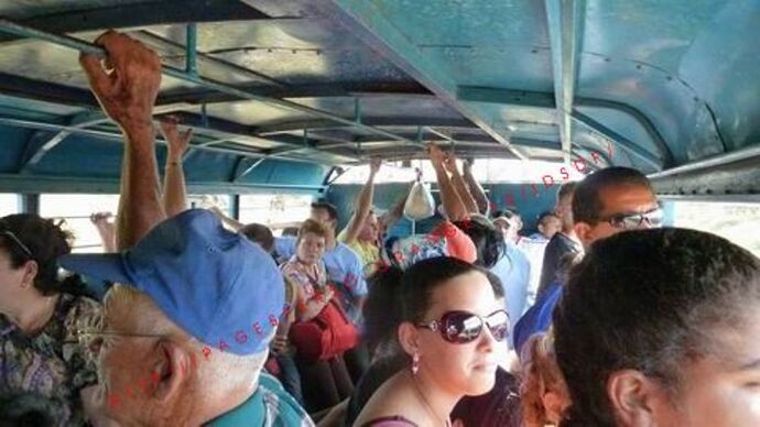 Casa Santiago / Havane / bus Banes et Gibara, moyens de Transports - Jacques JDSDF à CUBA