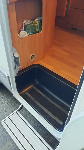 Adria 660 SP - Fuite eau dans la douche - Forum Camping-car