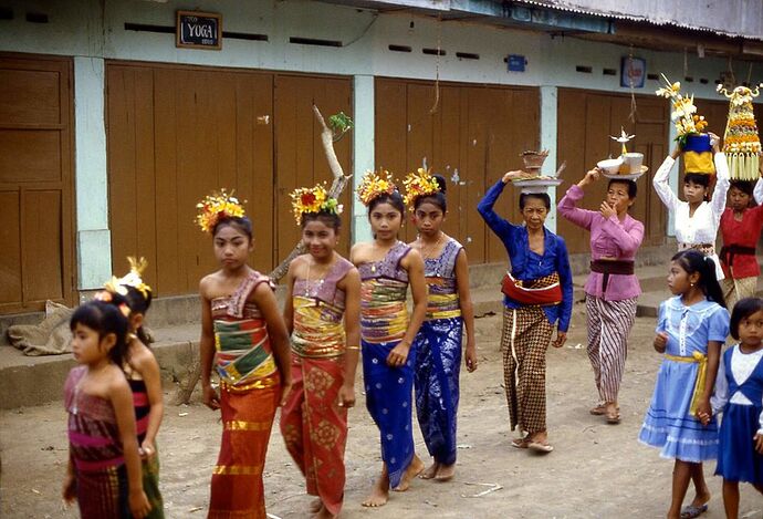 Re: 17 JOURS A BALI - yensabai