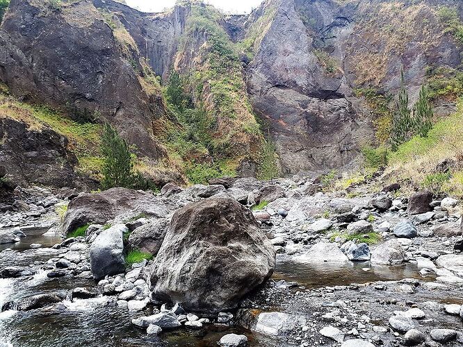L'île INTENSE : Trek a l'île de la Réunion - Caro-Rando L'île INTENSE : Trek a l'île de la Réunion - Caro-Rando