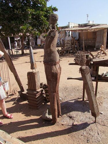 Re: Sculpture au Sénégal - Jeandutouch Re: Sculpture au Sénégal - Jeandutouch