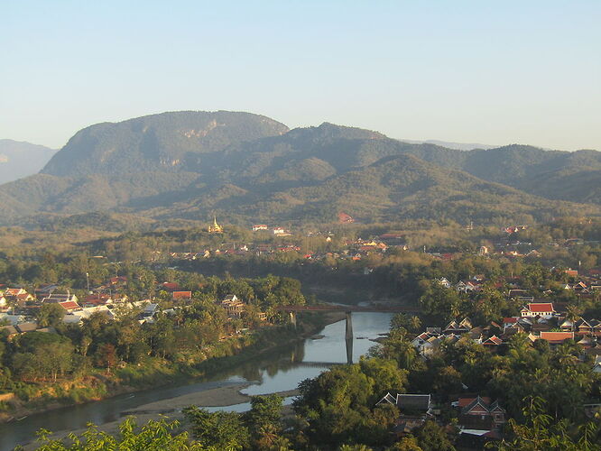 Du Sud au Nord, les milles couleurs du Laos - N-Gwen