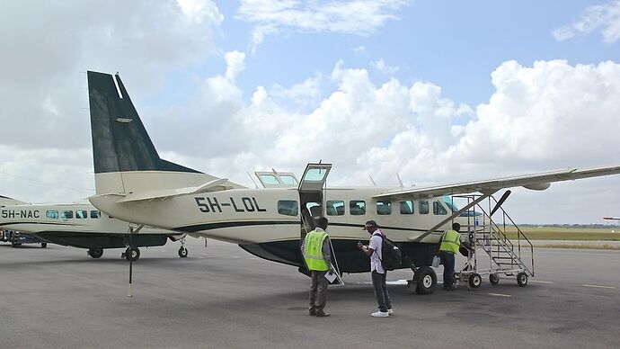 Re: Aeroport Dar es Salaam - puma