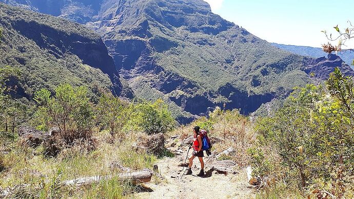 L'île INTENSE : Trek a l'île de la Réunion - Caro-Rando L'île INTENSE : Trek a l'île de la Réunion - Caro-Rando