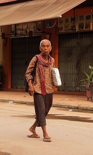 Bonjour à tous, - IzA-Cambodia