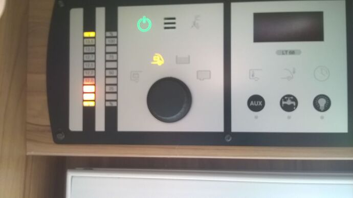 Re: chargement batterie moteur  - meleau