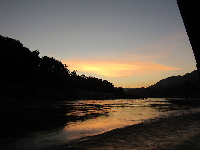 Du Sud au Nord, les milles couleurs du Laos - N-Gwen