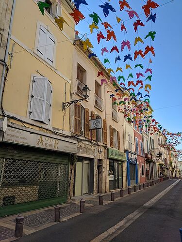 Re: Carnet de voyage, deux semaines en Provence, semaine n°2 - Fecampois