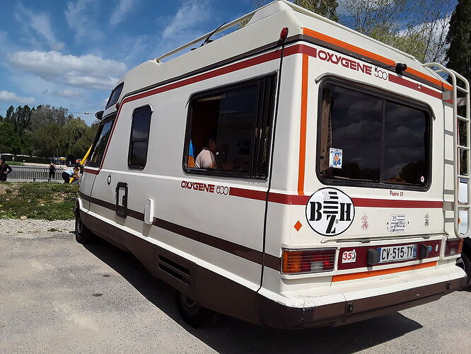 Re: camping car Oxygène moteur peugeot - bezios35
