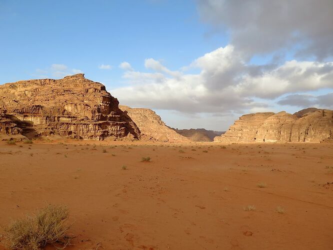Re: Wadi Rum avec Atallah Alzlabiah - la'ptiote