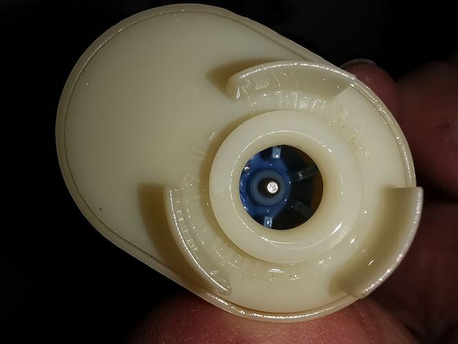 Re: Problème chasse d'eau ThetFort C200 - crispy33
