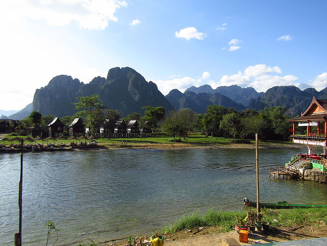 Du Sud au Nord, les milles couleurs du Laos - N-Gwen