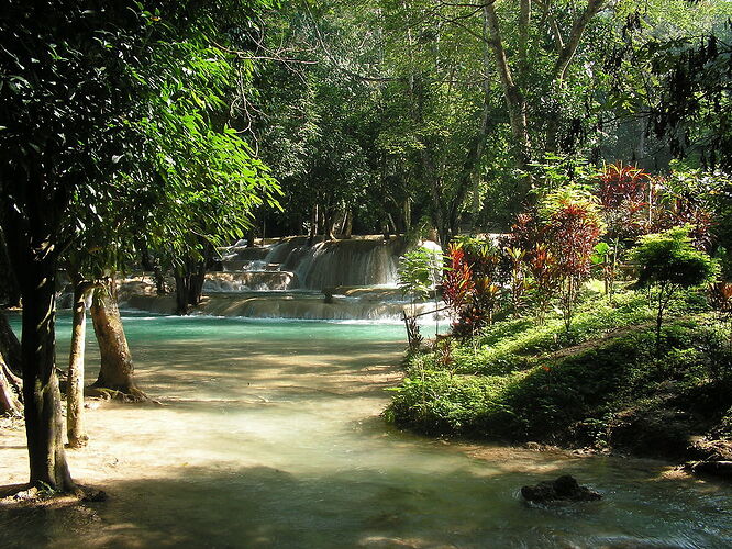 Pour se rendre au Laos ..... - terima khasi