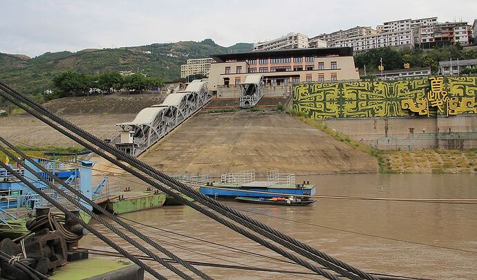 Re: Chine, au fil de l'eau du grand fleuve Yang Tse - jem