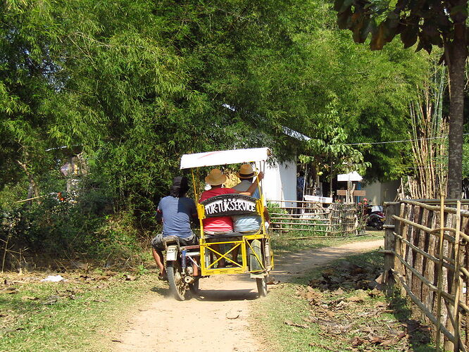 Du Sud au Nord, les milles couleurs du Laos - N-Gwen