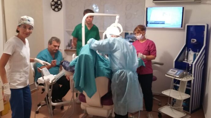 Re: Soins dentaires en Roumanie - roundtrip