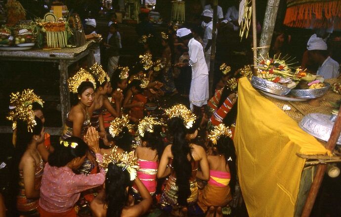 Re: 17 JOURS A BALI - yensabai