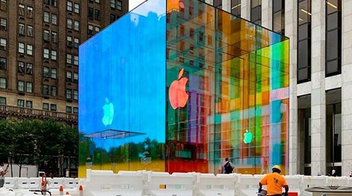 Re: Disparition provisoire ou définitive du Cube de l'Apple store de Manhattan à New-York - sourisgrise