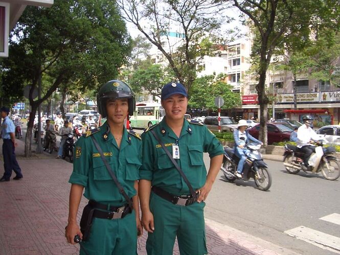 Piscine de l'hôtel Army - Abalone_vn