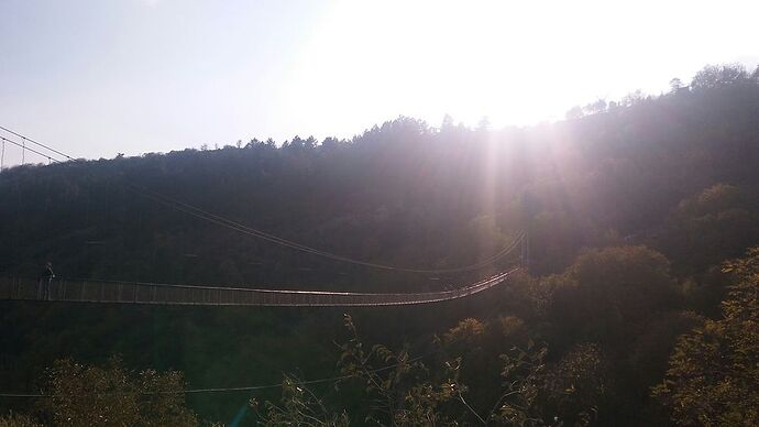 Pont suspendu - Spoutnik-Armenie-Tour-operateur