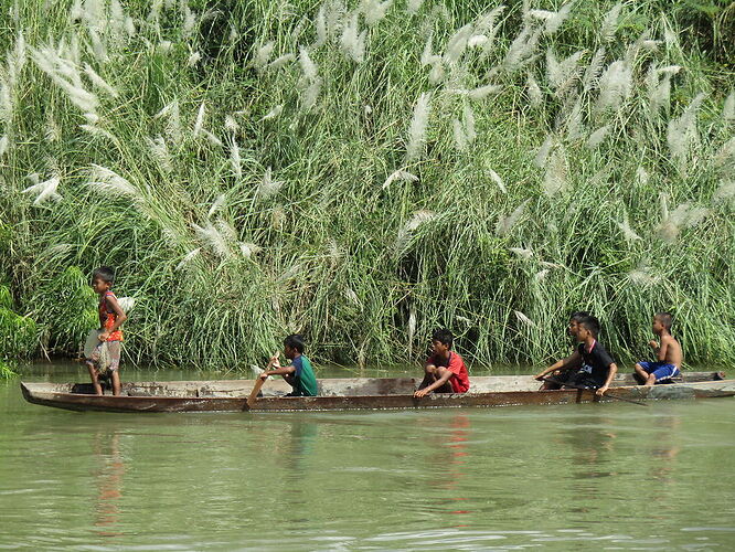 Du Sud au Nord, les milles couleurs du Laos - N-Gwen