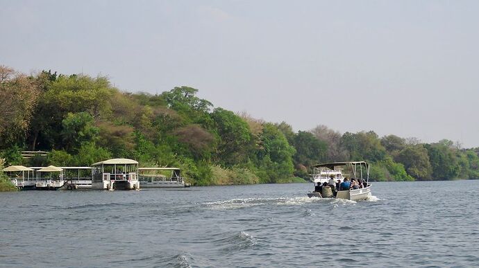 Re: NAMBOTSVIC Namibie- Botswana- Victoria Falls, 3 semaines magiques - PATOUTAILLE