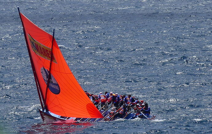 Re: Voile traditionnelle: gommiers et yoles - Madikéra