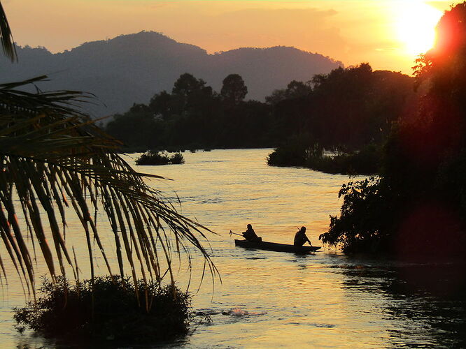 Du Sud au Nord, les milles couleurs du Laos - N-Gwen