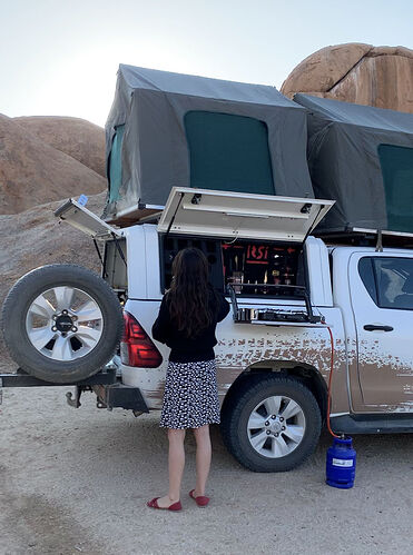 Escale de 8h et arrivée en Namibie - Millie