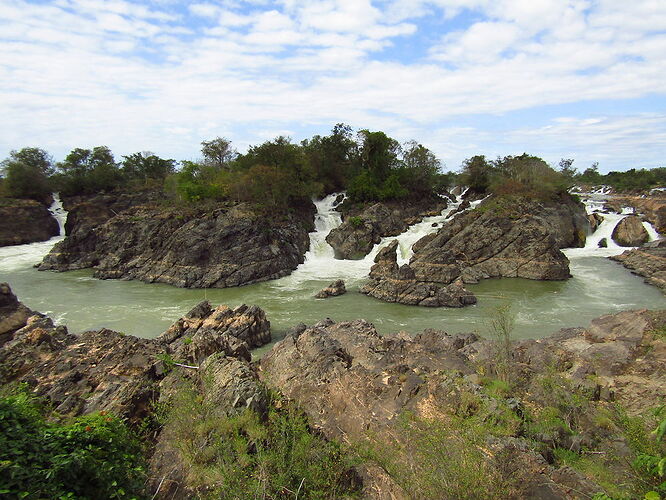 Du Sud au Nord, les milles couleurs du Laos - N-Gwen