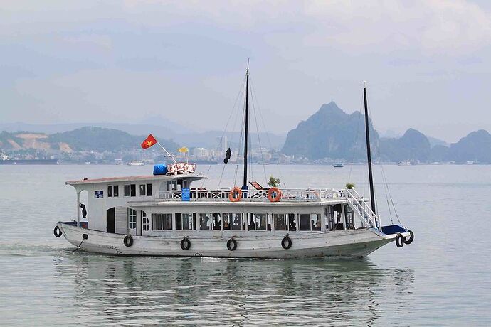 Baie d'Halong à la journée - Abalone_vn