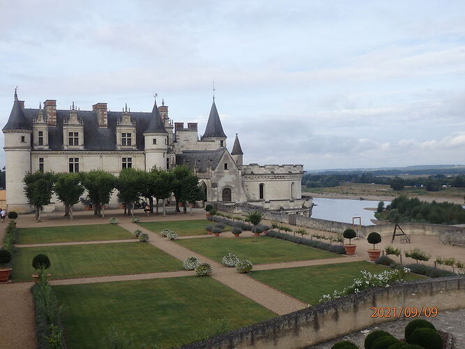 Re: chateaux de la loire - voyageuse16