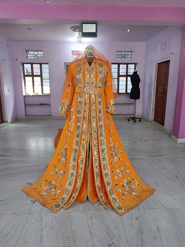 Re: Fournisseur de Caftan/Robes Orientales en Inde - Robes-de-reve