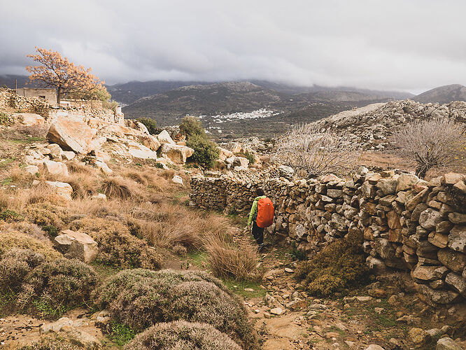 Grêce 7 jours donc Trek 4 jours à Naxos - Le crabi en voyage