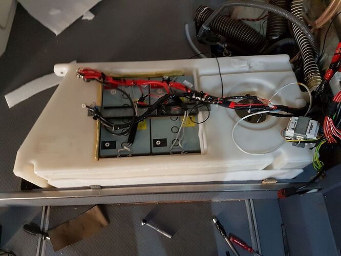 Re: Installation batterie Lithium camping-car - BasqueBondissant