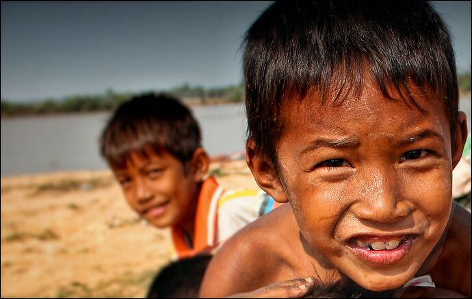 Re: Besoin d'aide n'hésitez pas, j'habite au Cambodge - IzA-Cambodia