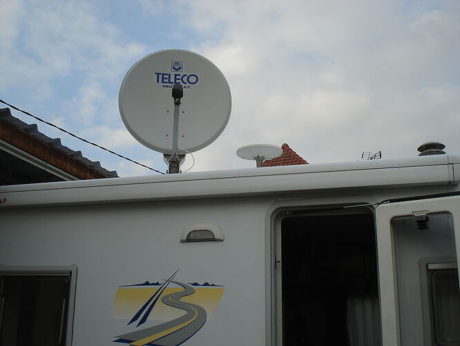 Re: Installation antenne tv camping-car - soleilen62