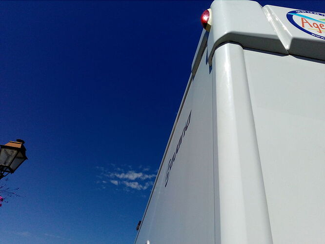 Re: Achat camping car neuf : Pilote ou Dethleffs ?  - chichino