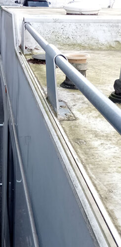 Re: Réfection joints entre toit et panneau latéral - PedroLane