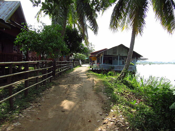 Du Sud au Nord, les milles couleurs du Laos - N-Gwen