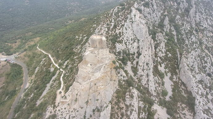 Visite du  Pays Cathare en Camping-car, L'Aude et ses Citadelles du Vertige : Aguilar, Quéribus, Puivert, Peyrepertuse, et montségur !  - soleilen62