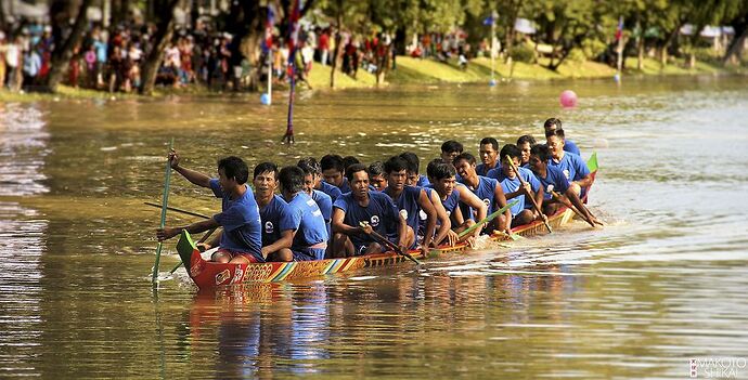 Re: Fête de l'eau - IzA-Cambodia