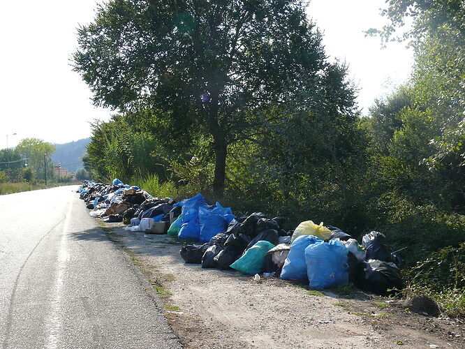 Re: Problème de poubelles à Corfou ?  - Pascaldau