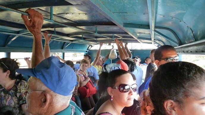 Comment se déplacer à Cuba en dehors des transferts classiques bus ou taxis? - Jacques JDSDF à CUBA
