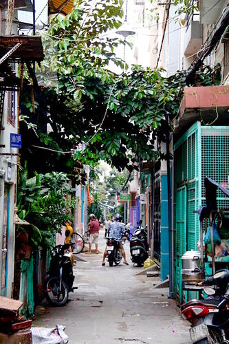 Scène de la vie quotidienne à Saïgon… - Phuc-Phil
