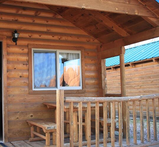 cabane formidable avec les sanitaires complets  - Hiacinthe