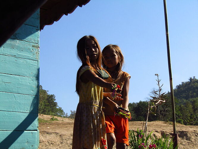 Du Sud au Nord, les milles couleurs du Laos - N-Gwen